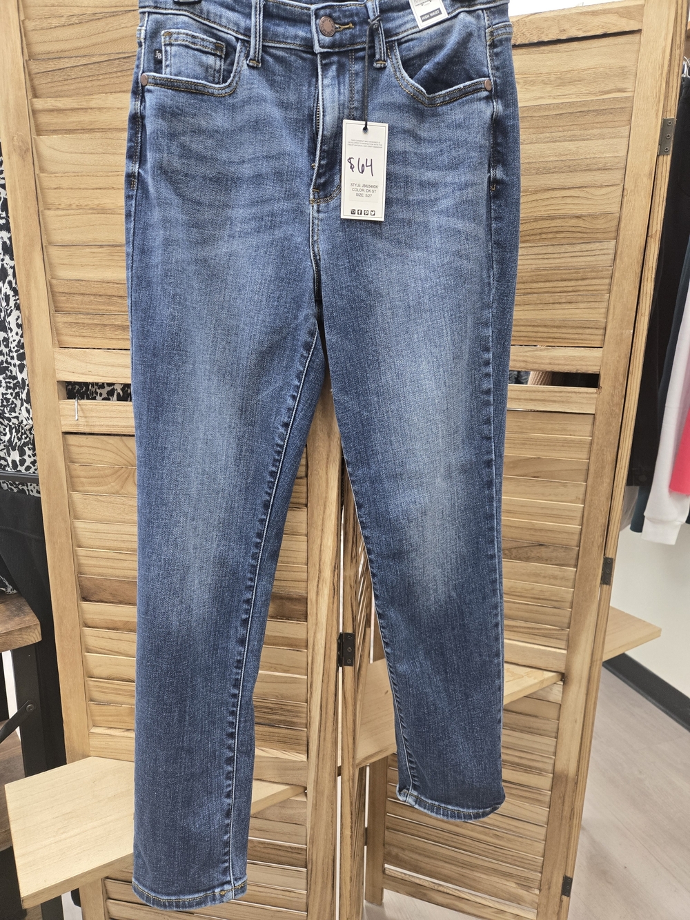Judy Blue Mid Blue Ankle Crop Stretch Jeans 28in Inseam